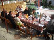 Agapă frăţească la casa parohială în urma întâlnirii lunare a preoţilor din Cercul Pastoral - Misionar III – Sântana, din cuprinsul Arhiepiscopiei Aradului-06.09.2011